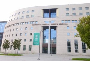 Una trabajadora logra 10 semanas más de permiso por nacimiento en familia monoparental