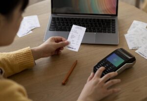 Estas son las diferencias entre la factura electrónica y la certificada